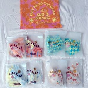 Size Large, 1 green/blue, 1 orange, 1 white w lemons, 1 cream w berries